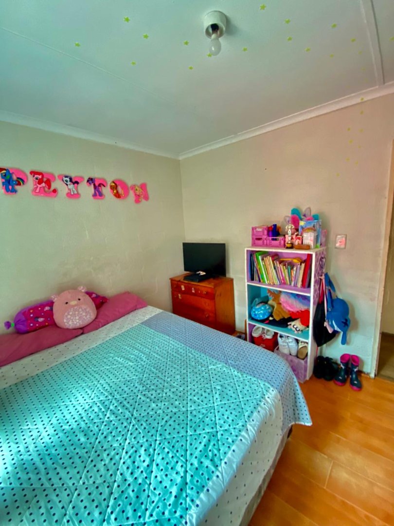  Bedroom Property for Sale in Rocklands Western Cape